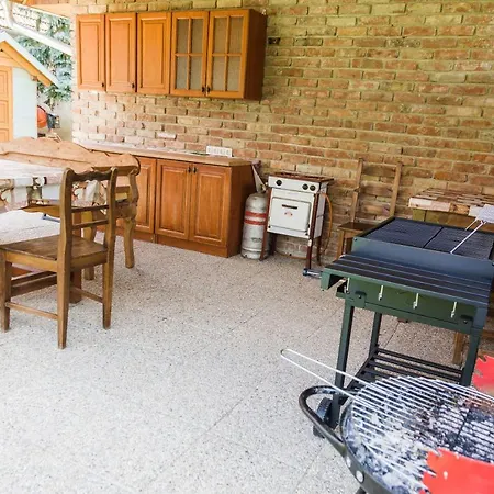 Szivem Csuecske Vendeghaz Guest house Nagyborzsony