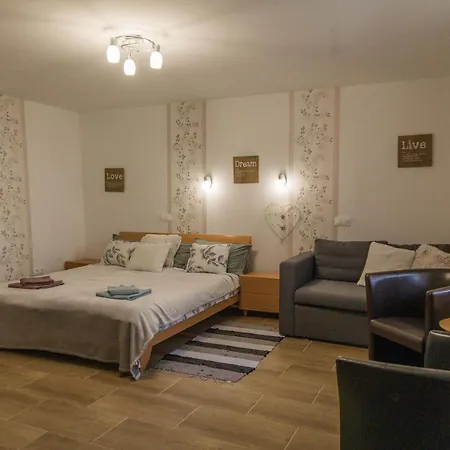 Szivem Csuecske Vendeghaz